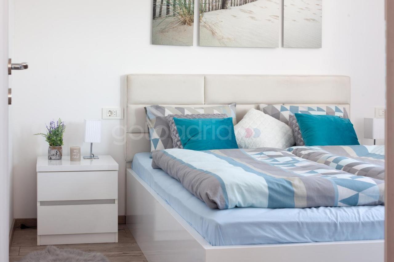 Luxury Apartment Sofia -Free Beach Parking Makarska Exterior foto