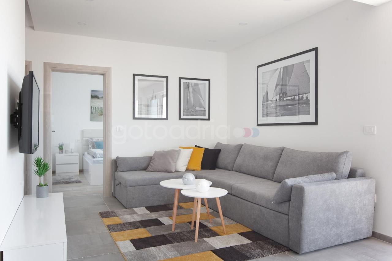 Luxury Apartment Sofia -Free Beach Parking Makarska Exterior foto